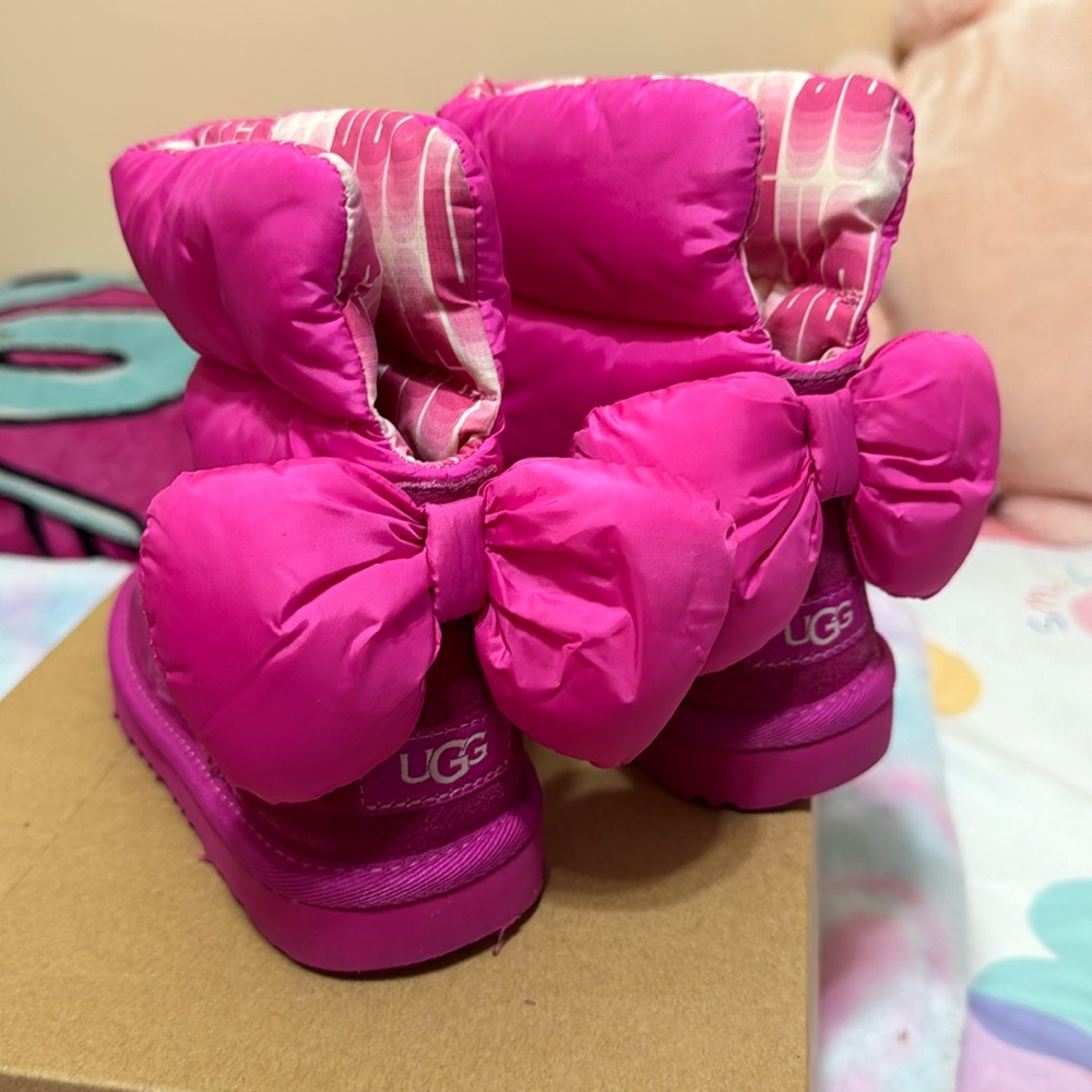GIRLS BAILEY BOW MAXI UGGS